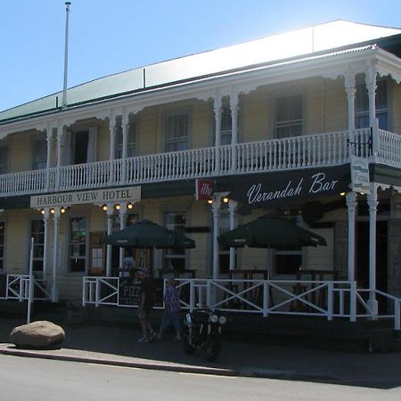 Harbourview Hotel Raglan Exterior photo
