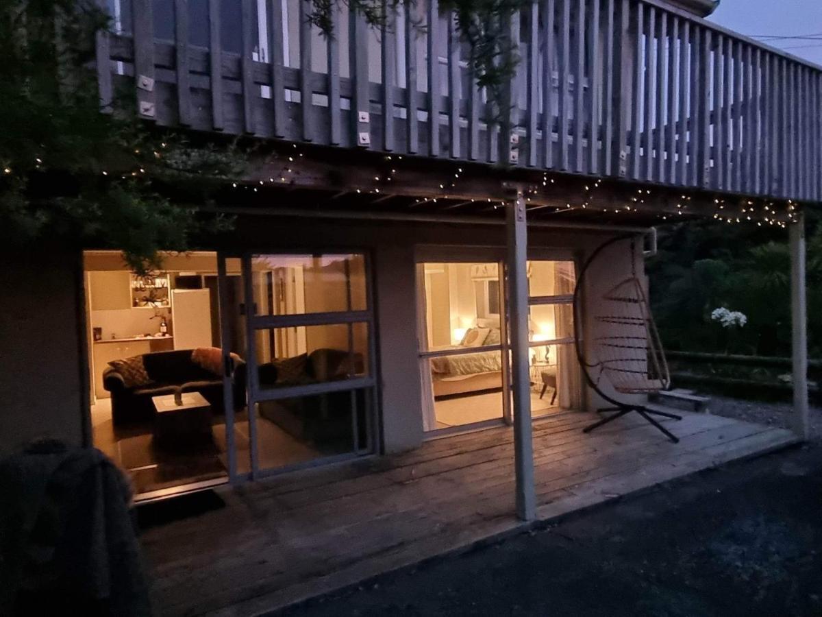 Harbourview Hotel Raglan Exterior photo