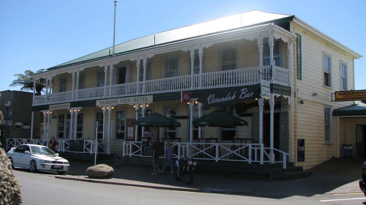 Harbourview Hotel Raglan Exterior photo